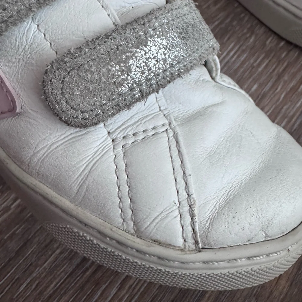 VEJA Esplar White Petal Silver Velcro Sneaker 2 kids - Picture 3 of 7
